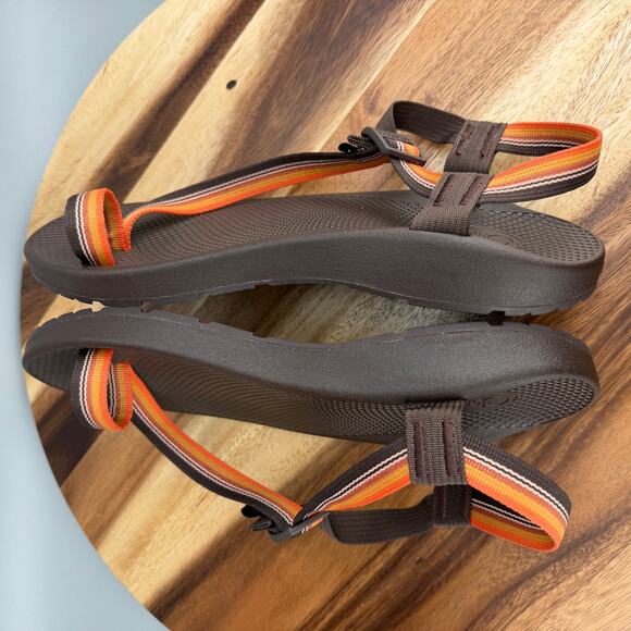 Chaco Bodhi Men\'s Size 10 Sandals Brown Toe Loop Strappy Buckle Adjustable main image 5